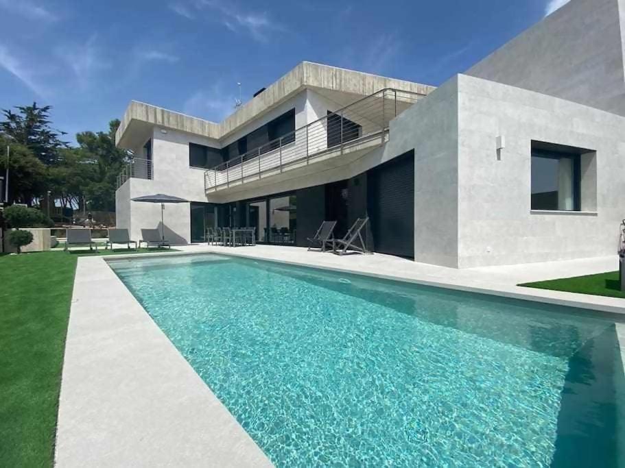 Naramia Sagaro Villa With Poolgarden10 Pax S'Agaro Buitenkant foto